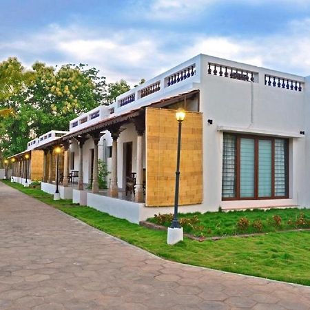 Hotel Thappa Garden à Karaikudi Extérieur photo